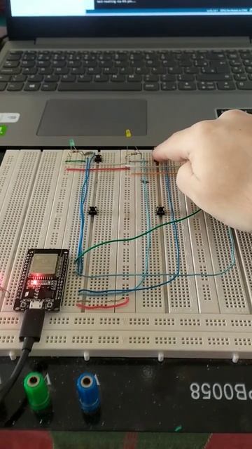 Teste do Circuito IHM de votação. #arduino #maker #engenharia #esp32 смотреть онлайн