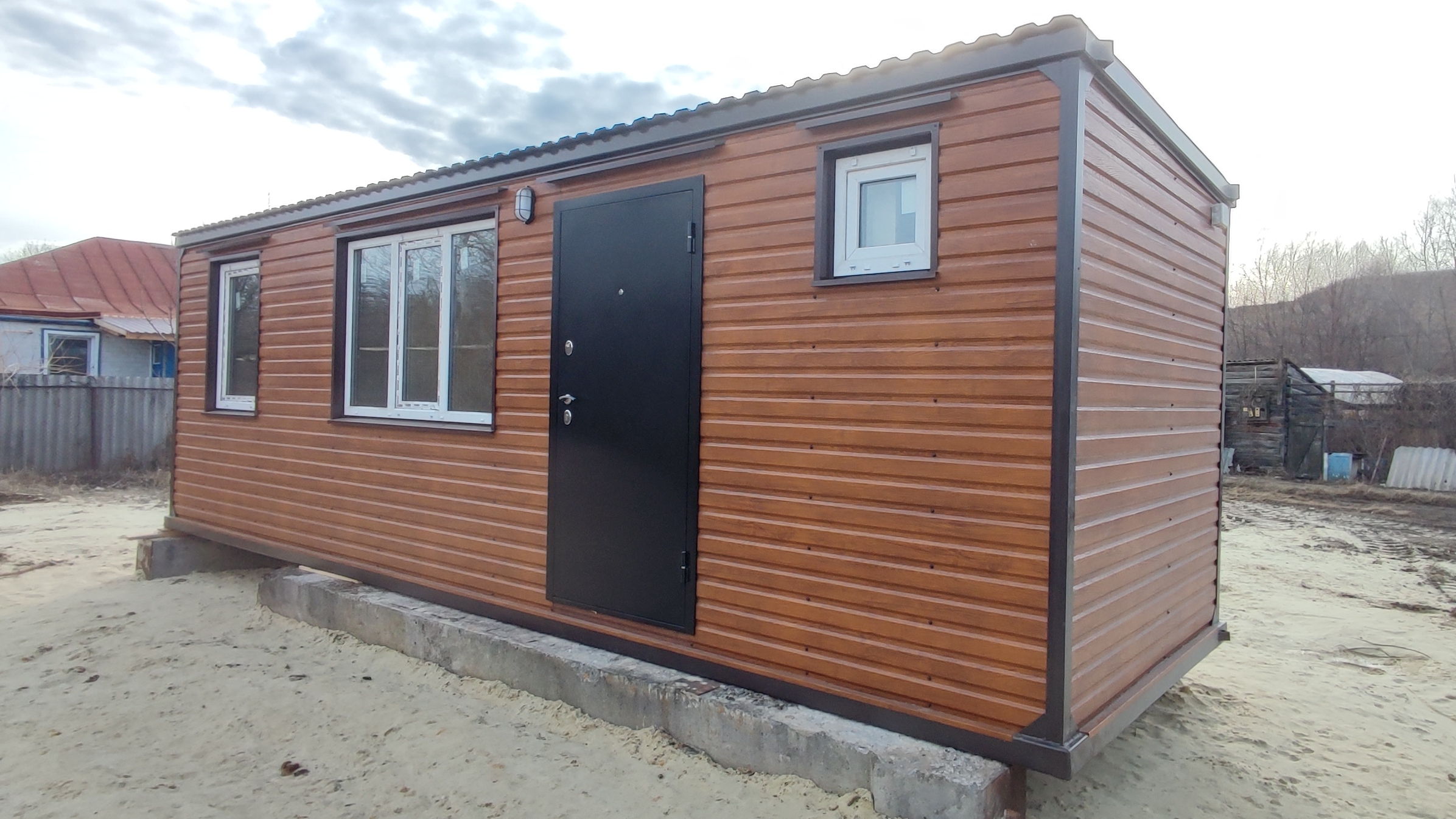 Дачный домик Люкс вагончик бытовка блок контейнер металлический с душем и санузлом 8 метровая