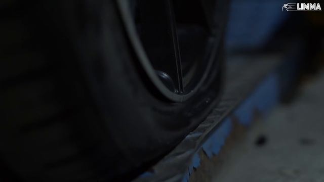 LIMMA - Сommercial M5 F10 & CLS63 AMG Part 2 "Sultan tires" смотреть онлайн