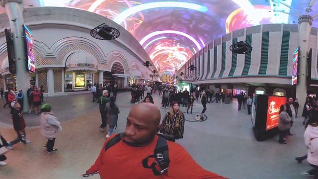 Fremont Street Light Show Walk Through смотреть онлайн