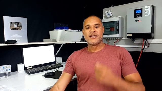 Off-Grid com Painéis Em Posições Diferentes смотреть онлайн