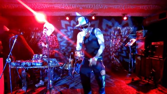 MADMAN выступление в клубе ТЕАТРЪ смотреть онлайн