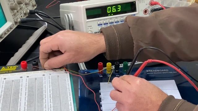 Experiment (1): Diode characteristics (Electronics Circuit Lab) смотреть онлайн
