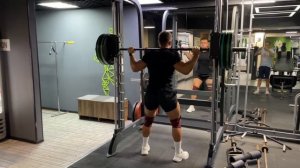 Тренировка: НОГИ + ПЛЕЧИ