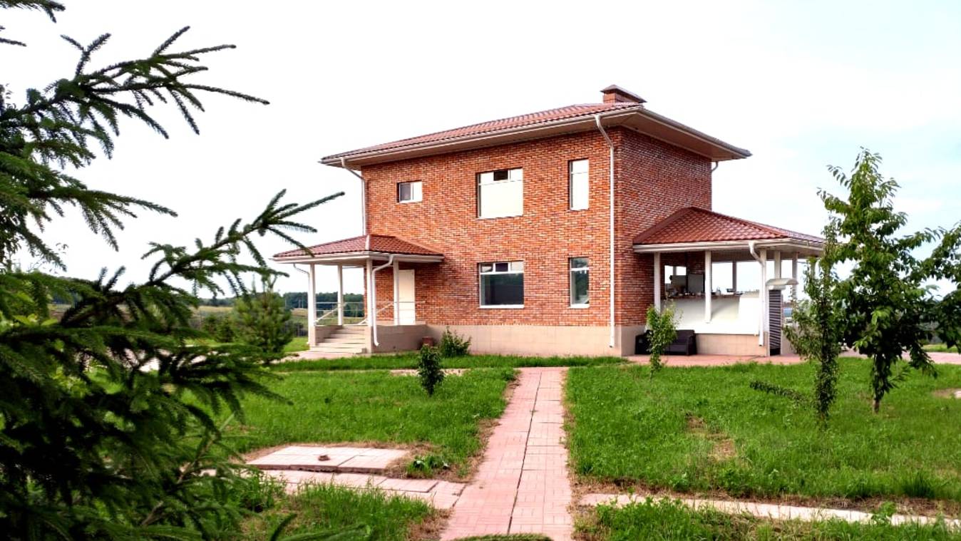 ДОМ, с. Сенное.  220 кв.м на участке 40 соток