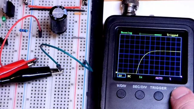 Quick charging RC time constant voltages of capacitor and resistor by electronzap смотреть онлайн