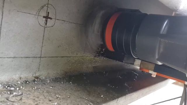 New german magnetic drill press. Drilling horizontal holes through 10mm Steel смотреть онлайн
