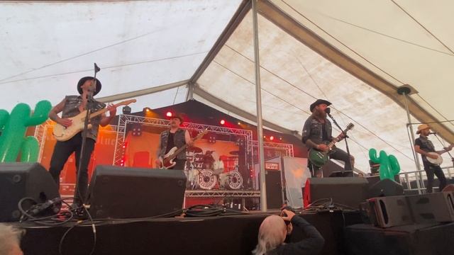 Bootyard Bandits live at Rock & Blues 2021 - M.I.L.F смотреть онлайн