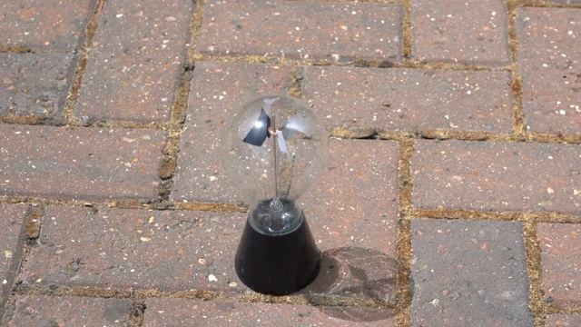 Power of the sun! Great day to show you this Radiometer смотреть онлайн