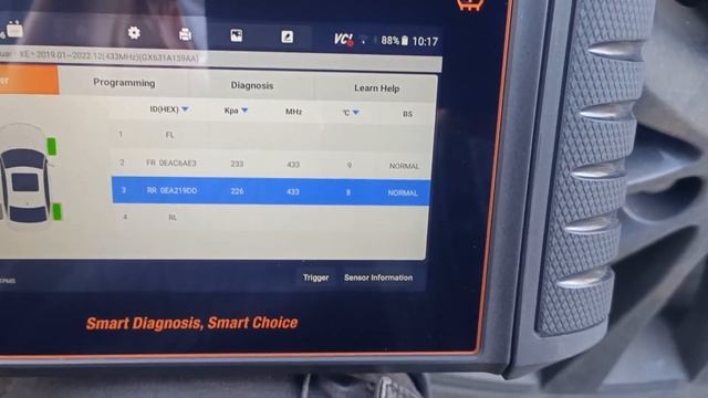 Easy TPMS sensor reading and cloning - Foxwell i50TS смотреть онлайн
