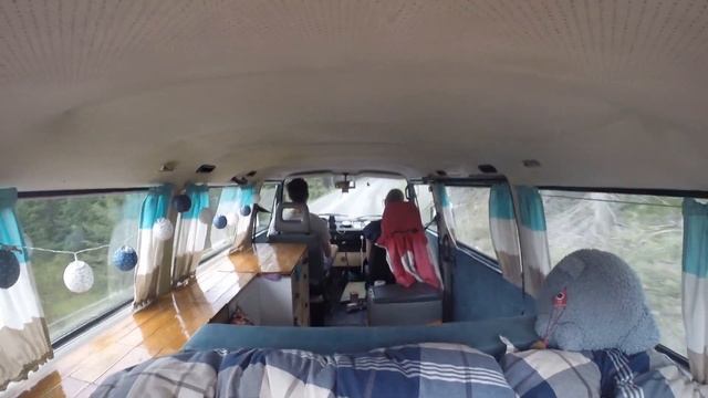 Roadtrip through Norway with a VW T3 смотреть онлайн