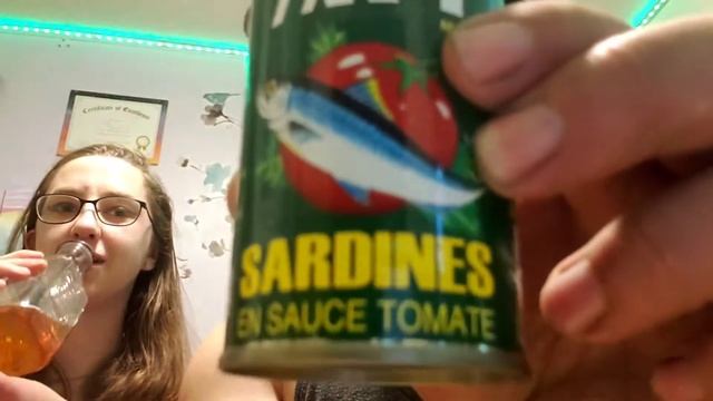 88 Cent sardines #foodreview смотреть онлайн