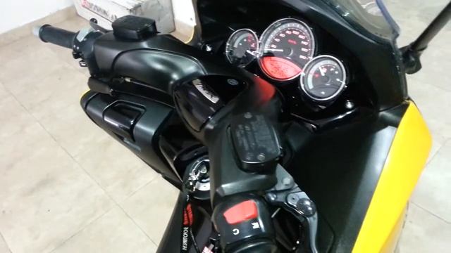 yamaha t max yoshimura full carbono смотреть онлайн
