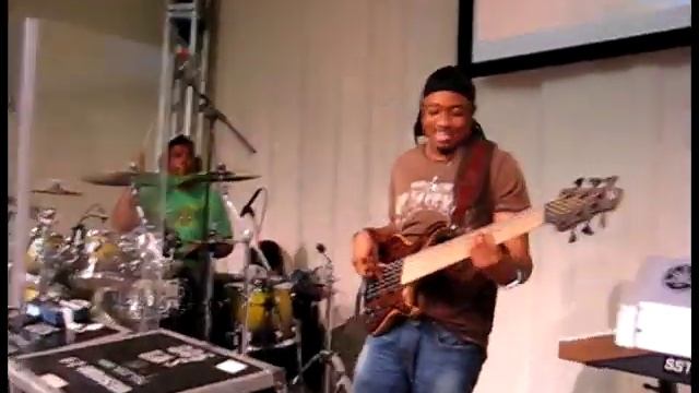 Israel And New Breed (Soundcheck)
