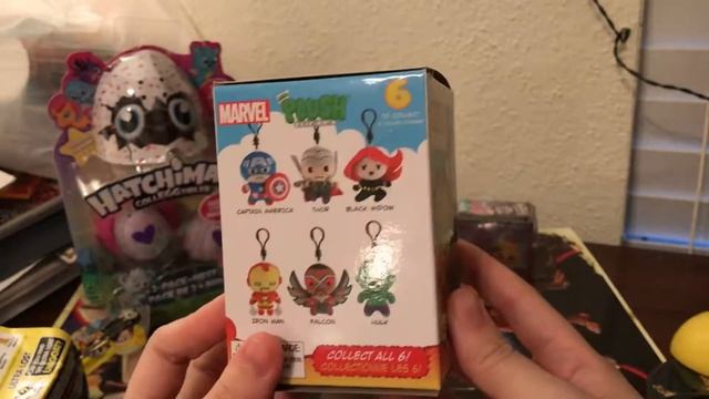 Let's Open Up Some Blindbags! смотреть онлайн