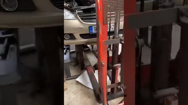 Замена сцепления мерседеса w169 А 170 смотреть онлайн