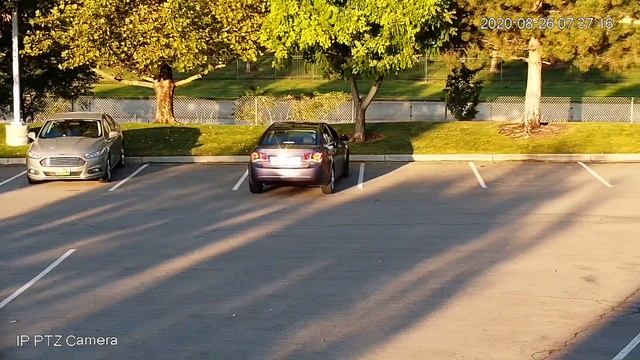 Auto tracking PTZ camera(2) смотреть онлайн