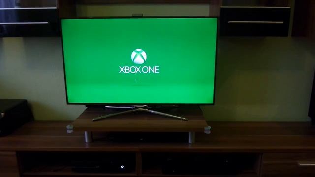 Hilfe xBox One defekt/поломка приставки смотреть онлайн