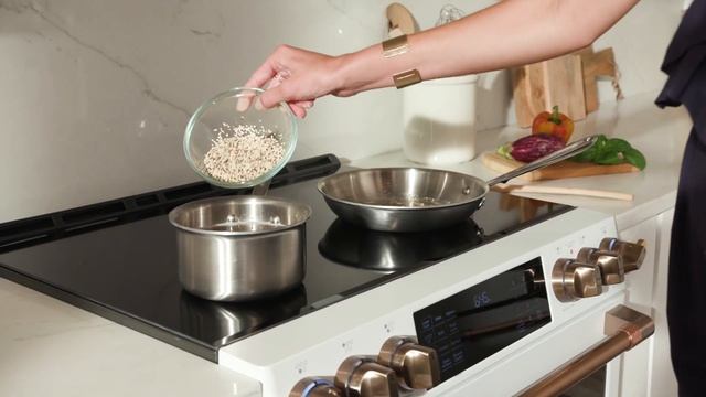11" 3700-Watt Induction Cooktop смотреть онлайн