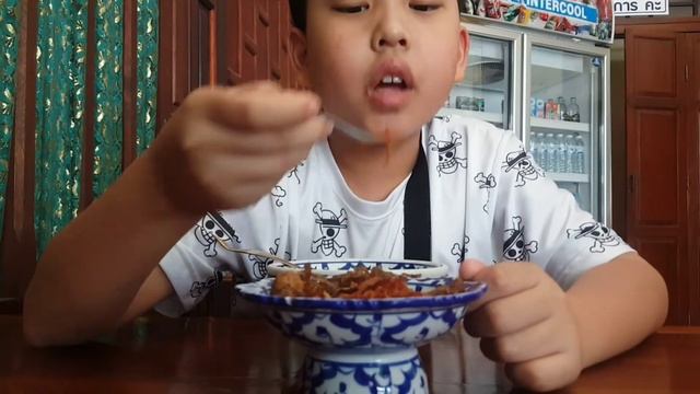 Thai street food 🌶 Rice in ICE, Aromatic Thai menu to blow your mind, Thailand food tour смотреть онлайн