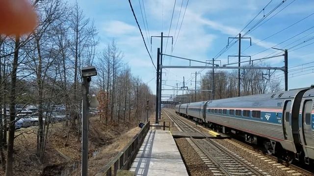 Siemens ACS-64 leads Acela Regional by Princeton Jct., NJ смотреть онлайн
