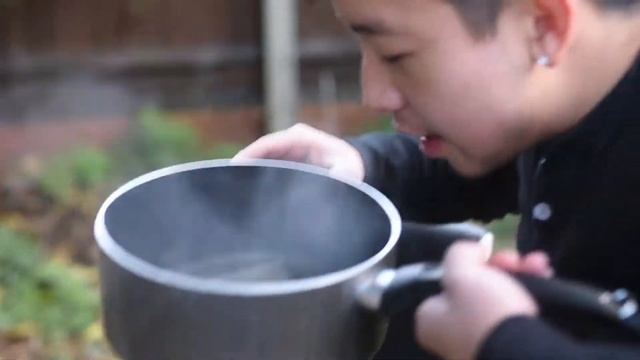 The British Tea Drinking Culture | Ed and Bruce (English & Cantonese Subtitles) смотреть онлайн