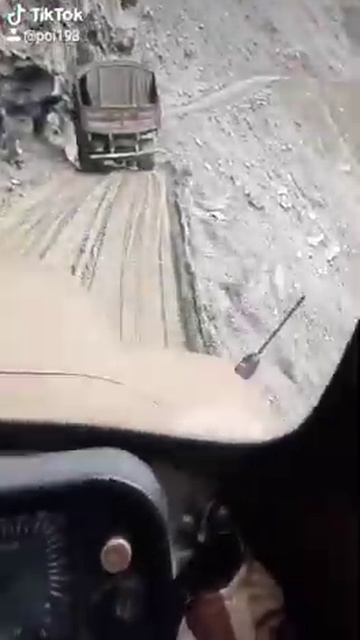 Himachal border roads... going to china border смотреть онлайн