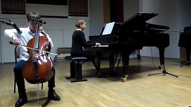 Koncertas, c-moll part.1, J.S. Bachas | Benediktas Zonys смотреть онлайн