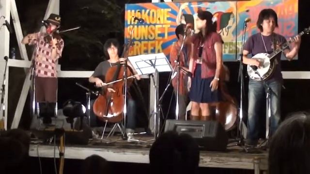NothingBeats-Little Sadie-HakoneFes2013 смотреть онлайн