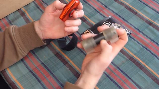 Cateye X2 Kinetic VS Niteflux Redzone [ chicken approved ] смотреть онлайн
