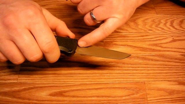 Benchmade Shootout OTF Knife Complete Review with Disassembly смотреть онлайн