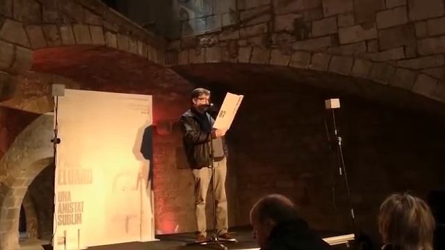 Esteban Martínez llegeix el poema "Liberté" de Paul Éluard al Museu Picasso de Barcelona смотреть онлайн