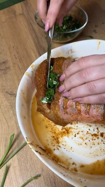 Нереально аппетитное, праздничное и бюджетное блюдо!🤤 смотреть онлайн