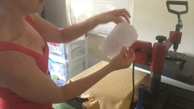 Tutorial on How to Center an Image on a shirt смотреть онлайн