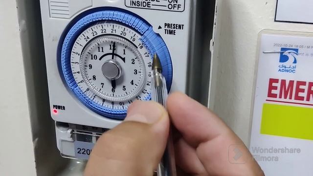 Timer Switch/ How to install and set the analog value for a specific time. (Revised Video) смотреть онлайн