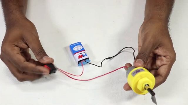 How to Make an Simple Electric Circuit Working Model with DC Gear Motor, 9V Battery & On/Off Switch смотреть онлайн