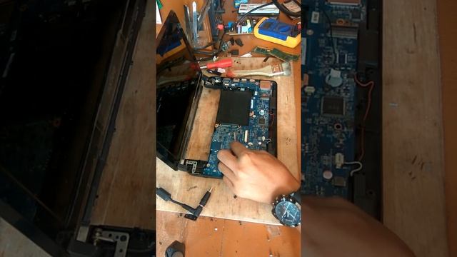 Servis Axioo Pico CJM W210CUMB,no display dan ampere rendah смотреть онлайн