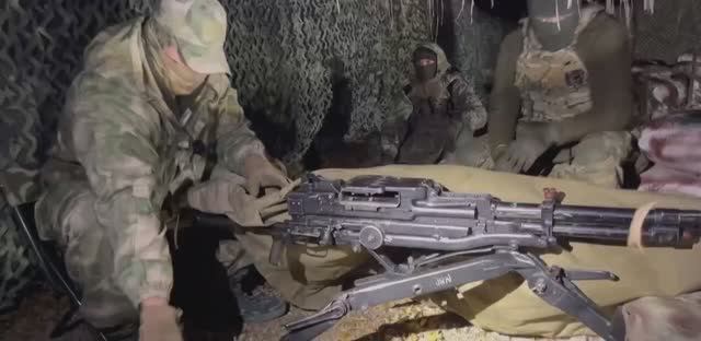 Крупнокалиберный пулемет УТЕС. Работа пулеметного расчета. смотреть онлайн