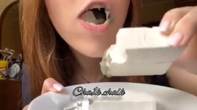 Пиленный мел в пасте/ асмр/ мел/хруст @lerkincrunch222