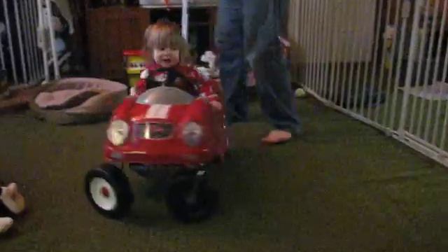 Alex's new car! смотреть онлайн