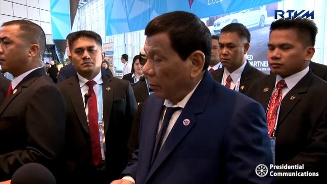 Doorstop Media Interview with President Rodrigo Roa Duterte 11/15/2018 смотреть онлайн