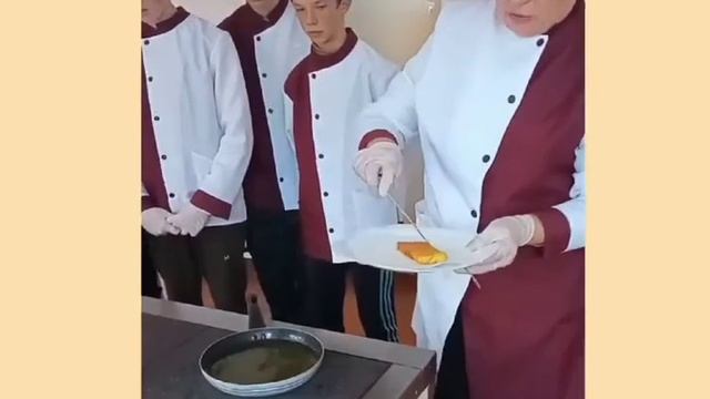 ДНЗ "Куп'янський РЦПО". Майстерклас "Складна форма нарізання овочів" смотреть онлайн
