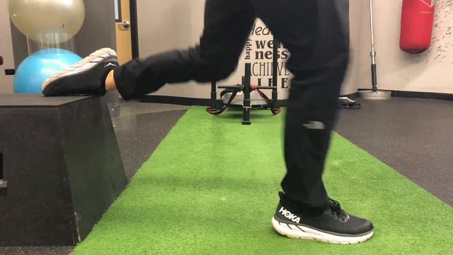 Bulgarian Split Squat Hop Variation смотреть онлайн