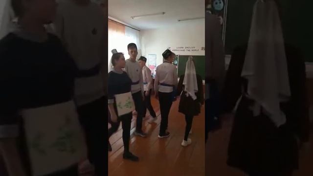 Елантау авылы мәктәбе укучылары татар халкының милли уеннарын яратып башкара смотреть онлайн