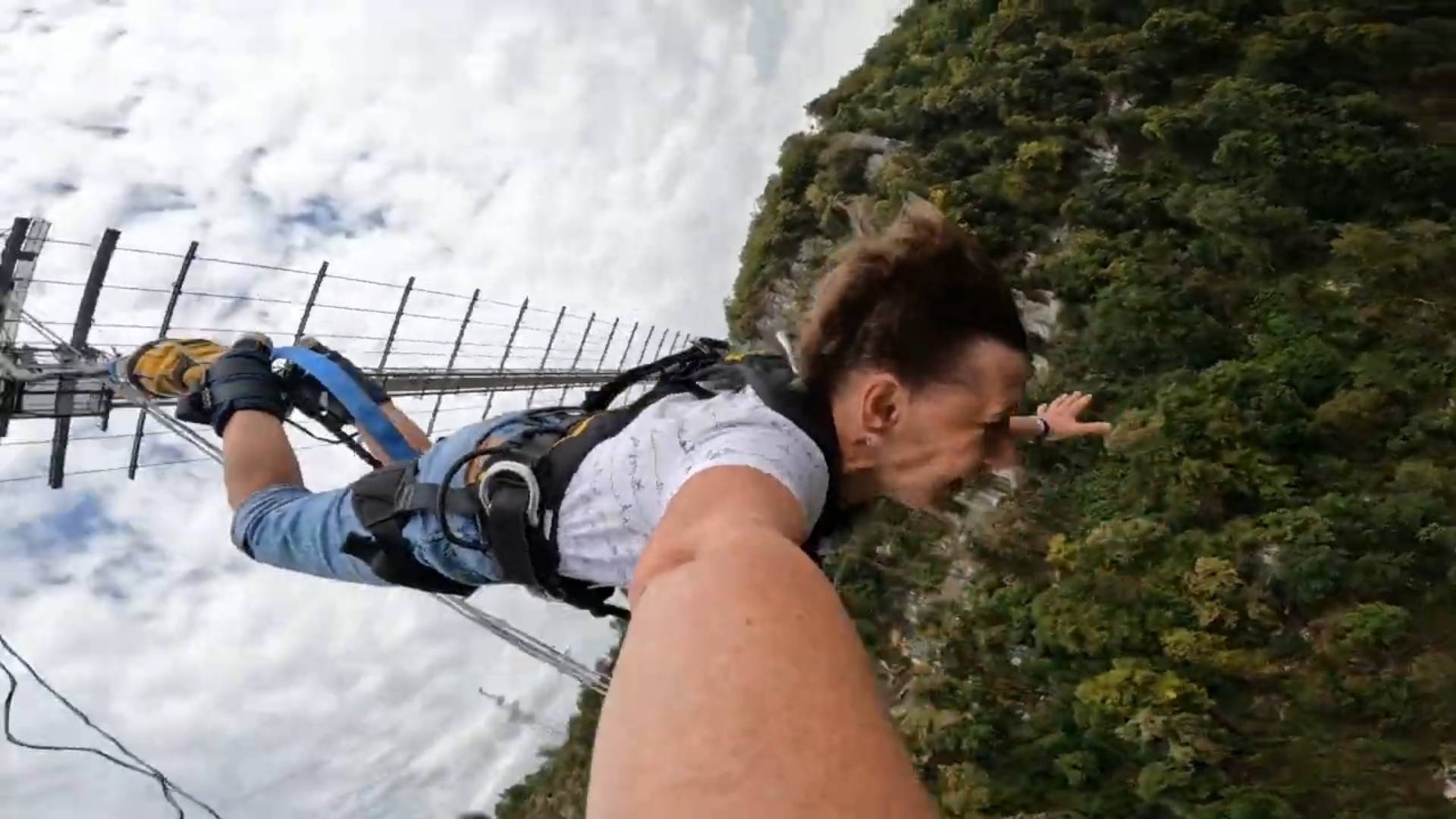 Skypark Bungy 207 GoPro