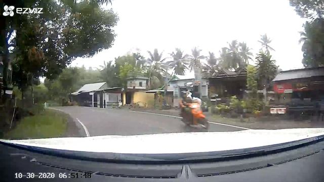 CCTV EZVIZ C1HC DASHCAM- CAMERA EZVIZ PASANG DI MOBIL смотреть онлайн