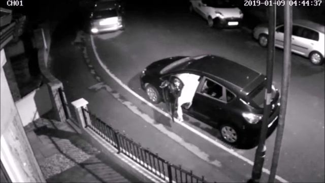 Car owners asked to remain vigilant as 94 per cent of thefts a result of unlocked vehicles смотреть онлайн