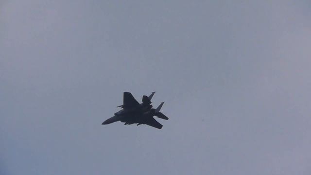 good 8th & 9th F15 Strike Eagle fighter jets take off RAF Lakenheath Suffolk UK 10mar16 207p смотреть онлайн