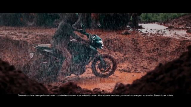 Pulsar Men Groom With Natural Mudpack | Definitely Male | Bajaj Pulsar смотреть онлайн