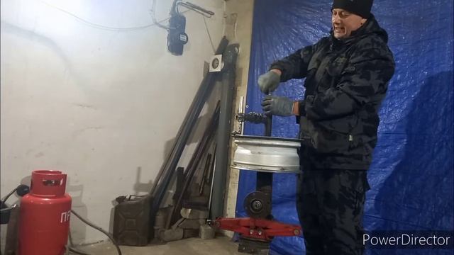 Самодельный шиномонтажный станок. смотреть онлайн